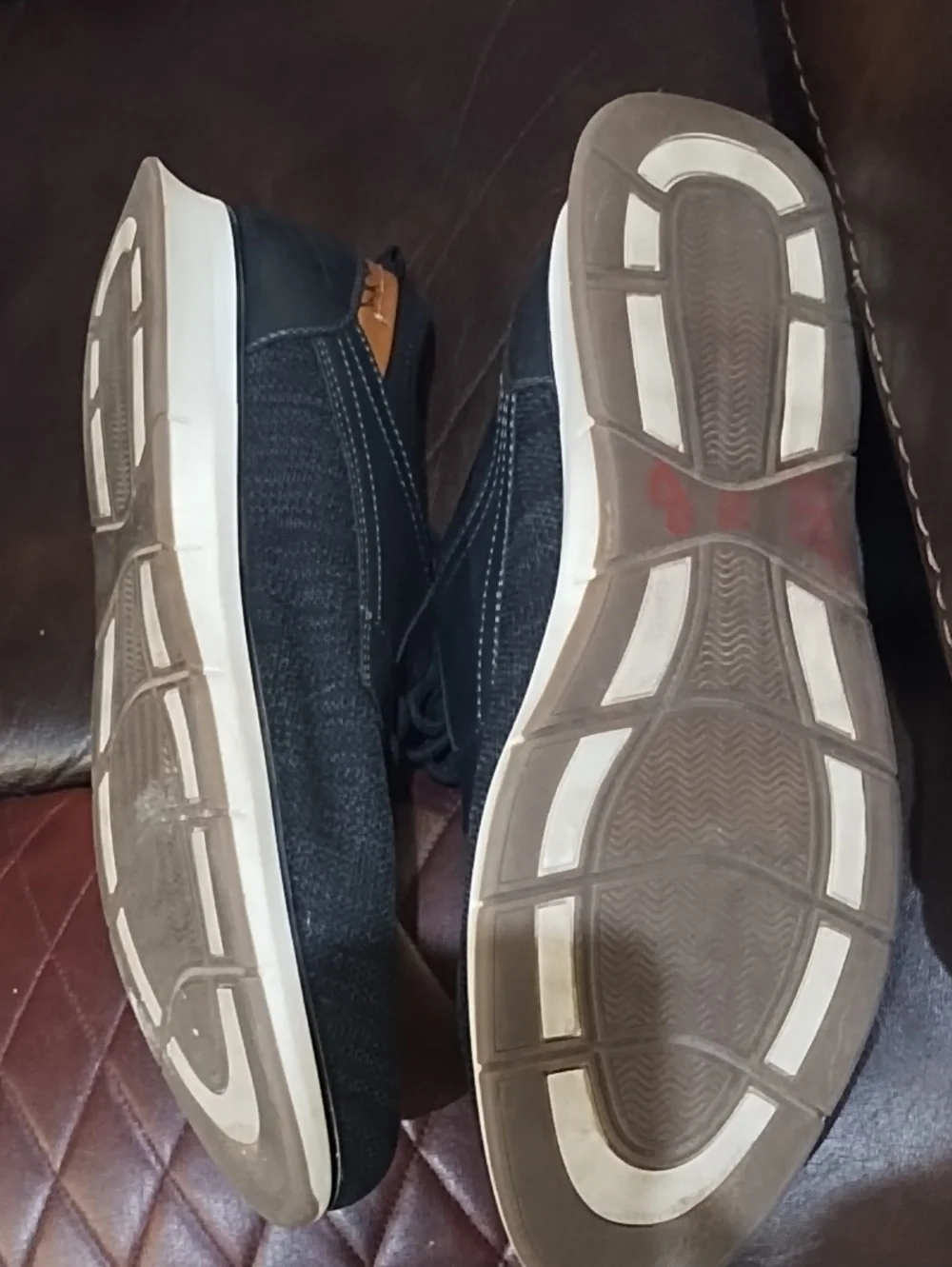 Sonoma Black and Tan Casual Lace Up Sneakers